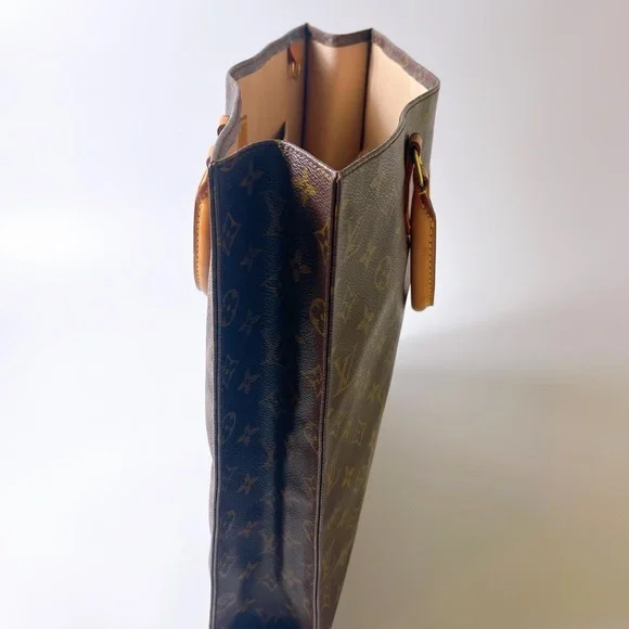 Beautiful and modern Authentic LOUIS VUITTON monogram Sac Plat tote bag - Picture 2 of 8